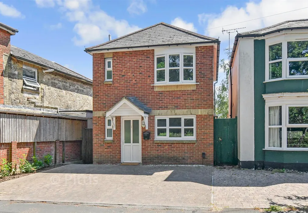 External (Web) - Upton Road, Ryde, Isle of Wight - Wards of Kent