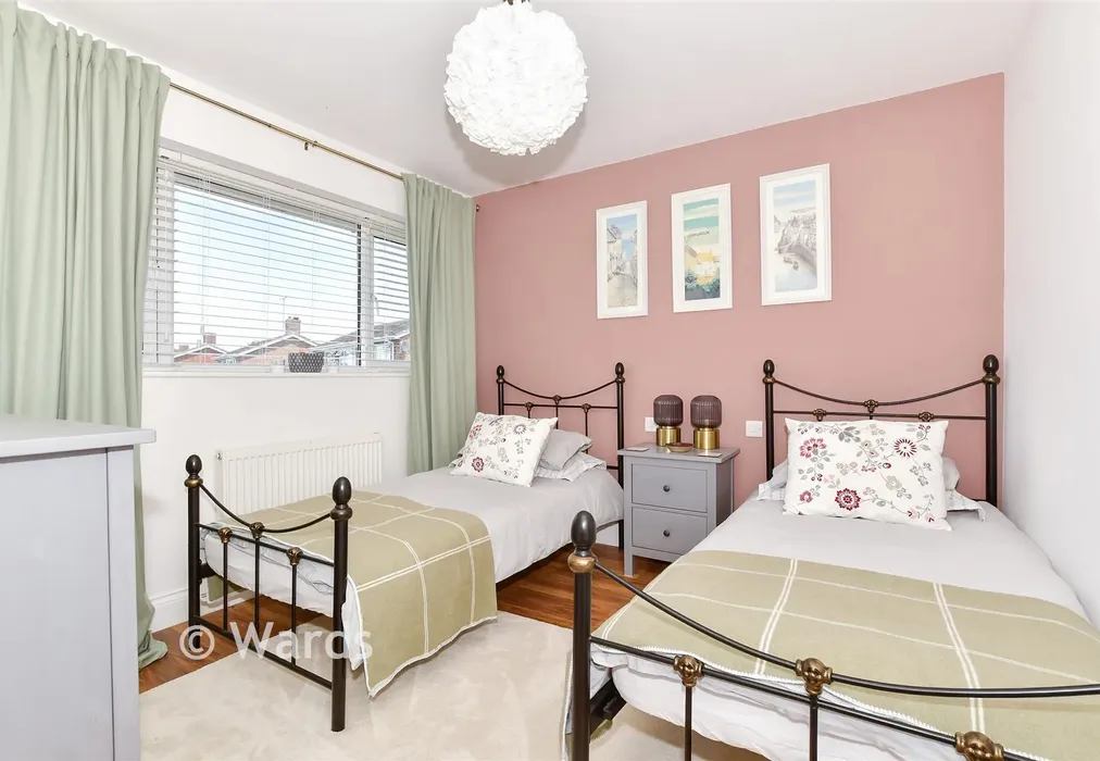 Bedroom 3 - Cripple Street, Maidstone, Kent - Wards of Kent