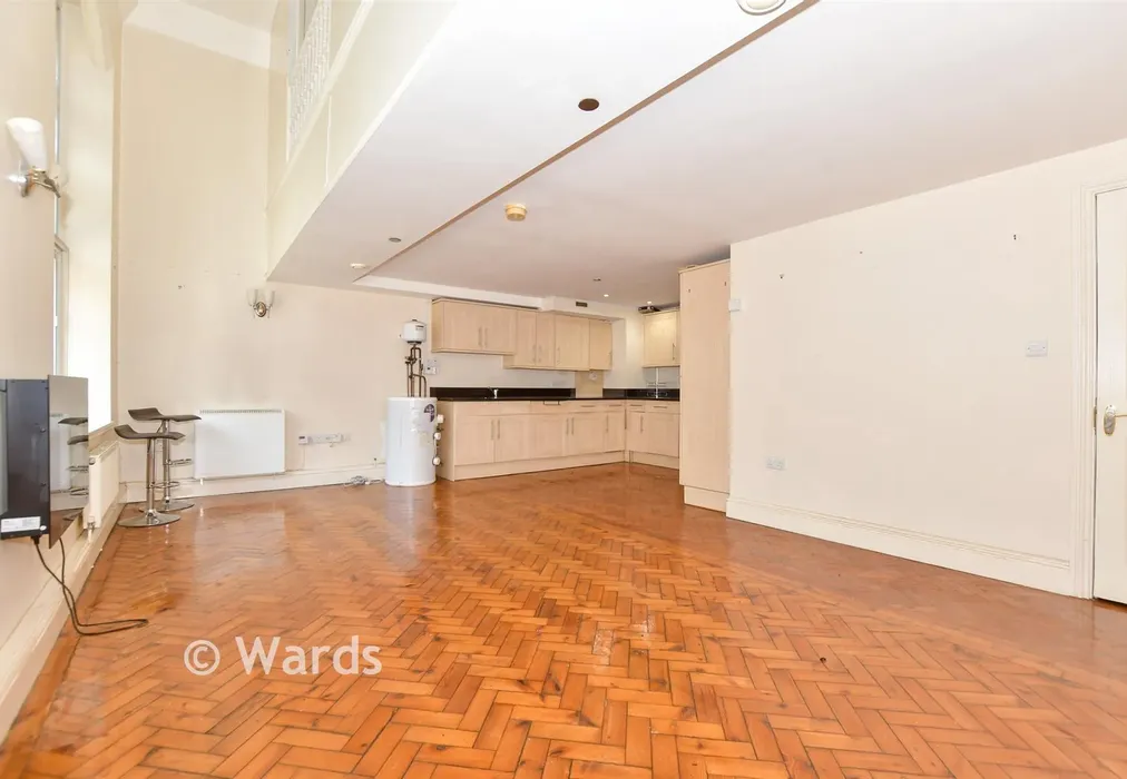 Lounge - Ladywell, Dover, Kent - Wards of Kent