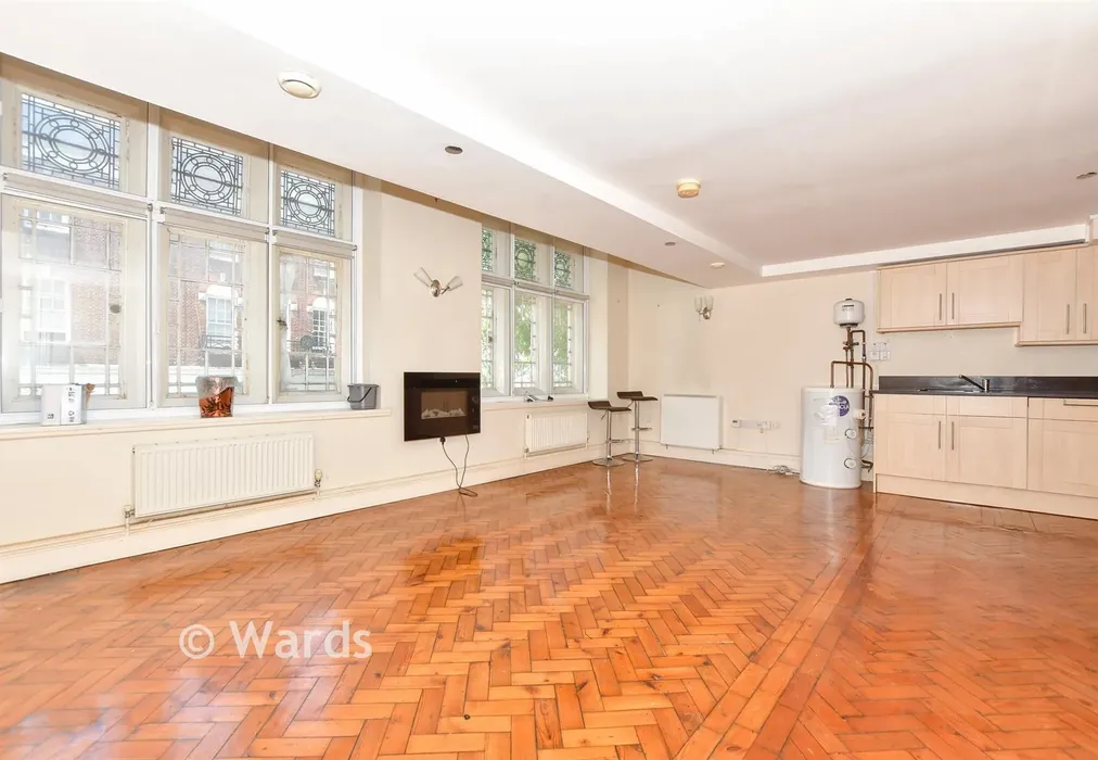 Lounge - Ladywell, Dover, Kent - Wards of Kent