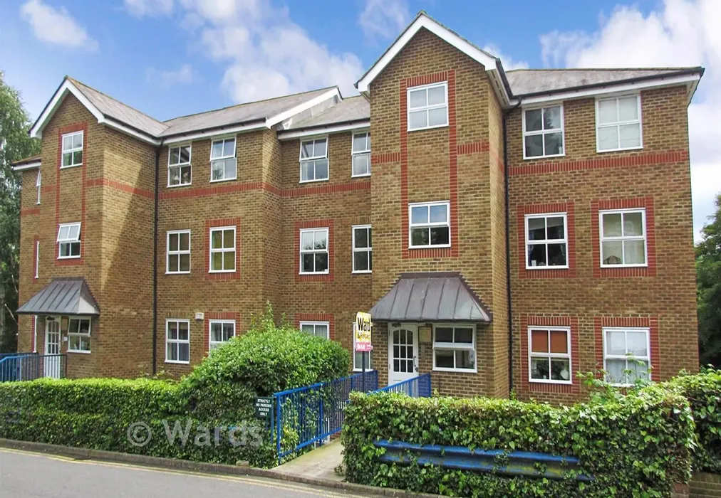 Main DNU - River Bank Close, Maidstone, Kent - Wards of Kent