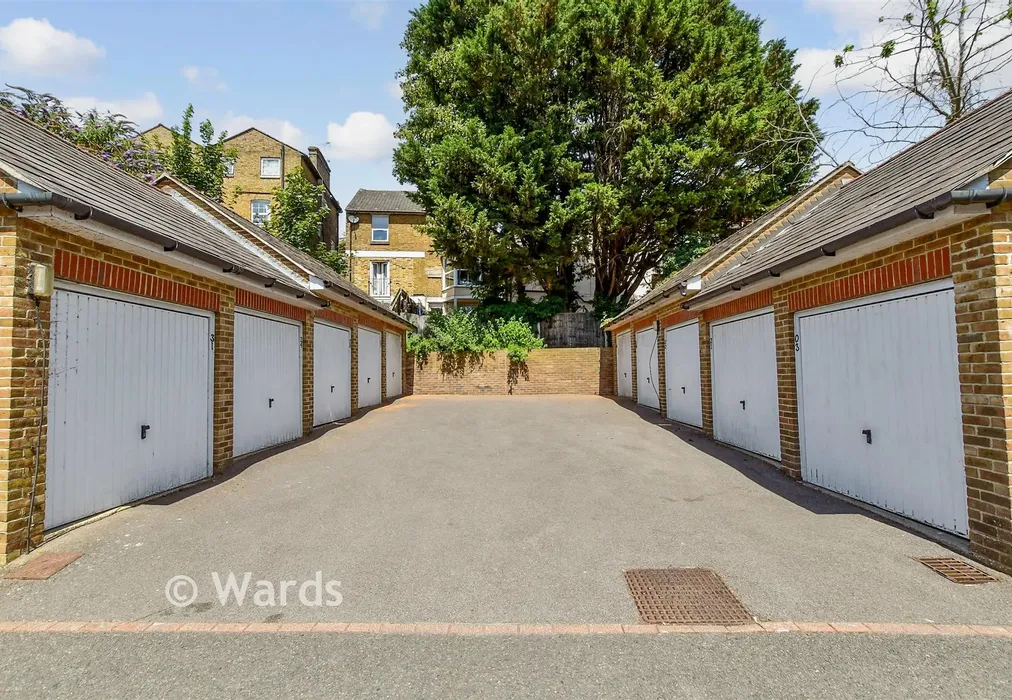 Garage - River Bank Close, Maidstone, Kent - Wards of Kent