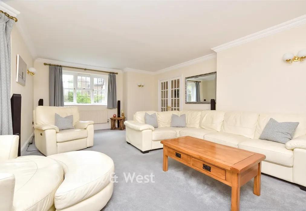 Lounge - Reigate Road, Leatherhead, Surrey - Wards of Kent