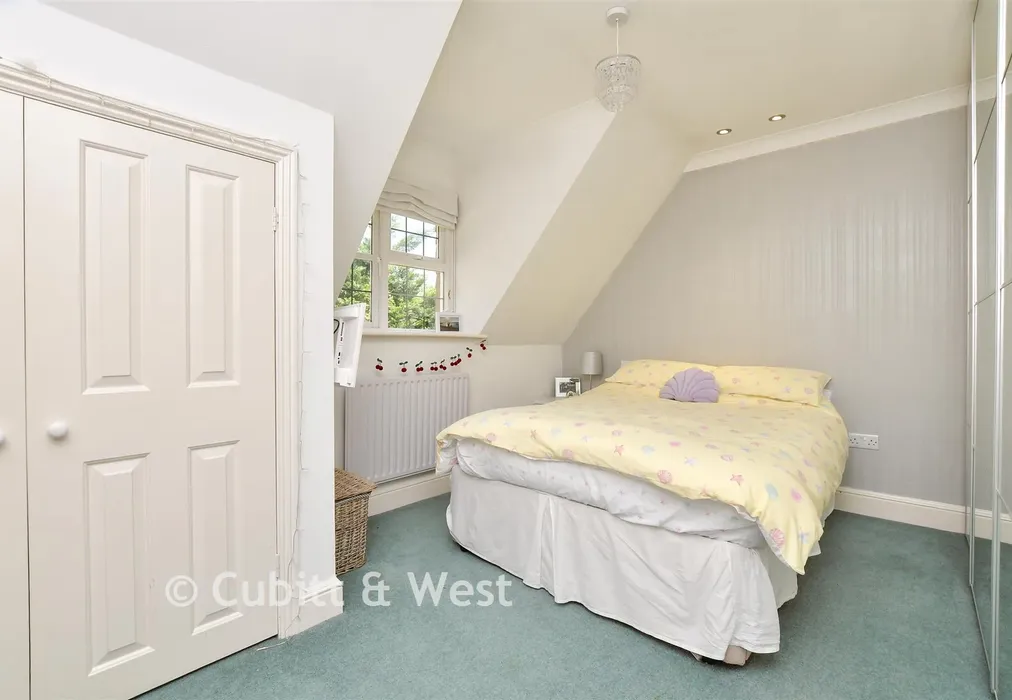 Bedroom 2 - Reigate Road, Leatherhead, Surrey - Wards of Kent