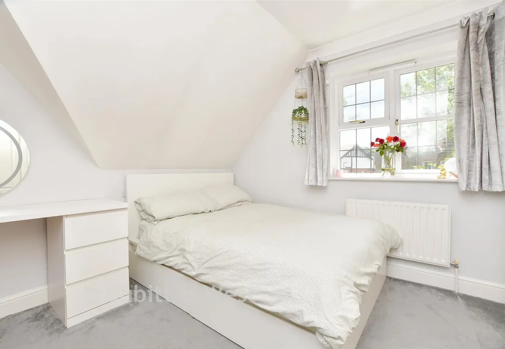 Bedroom 3 - Reigate Road, Leatherhead, Surrey - Wards of Kent