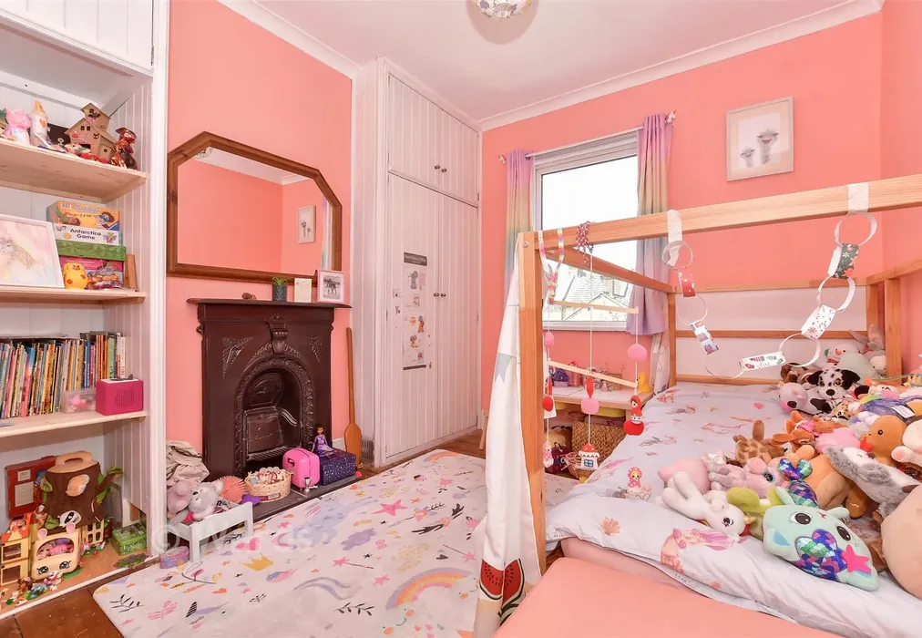 Bedroom 2 - Cavendish Road, Herne Bay, Kent - Wards of Kent