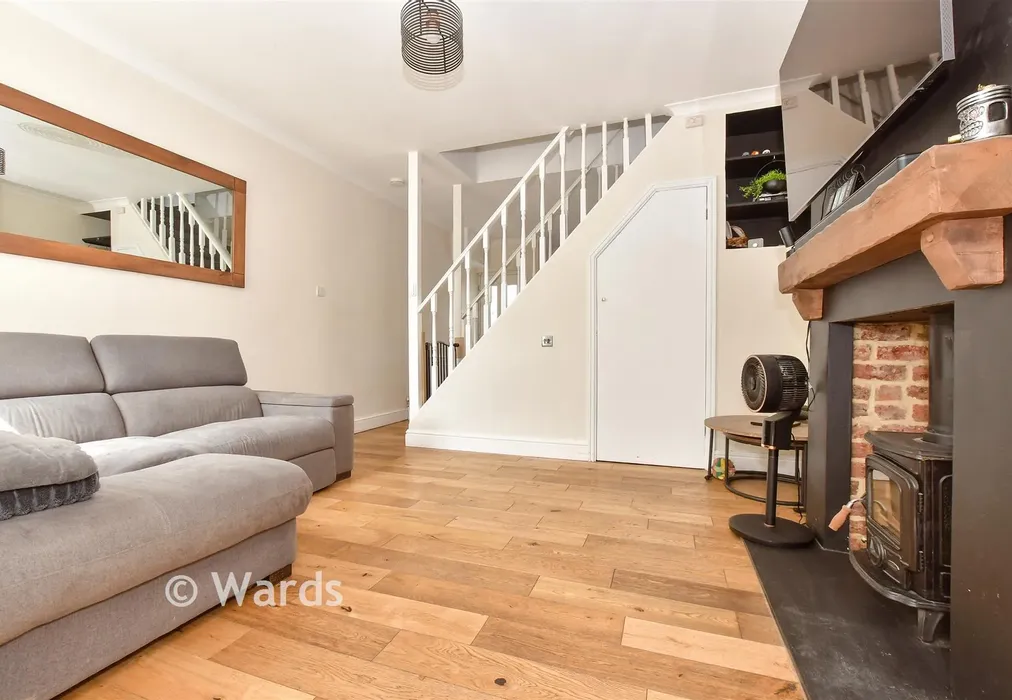 Lounge - Plough Lane, Whitstable, Kent - Wards of Kent