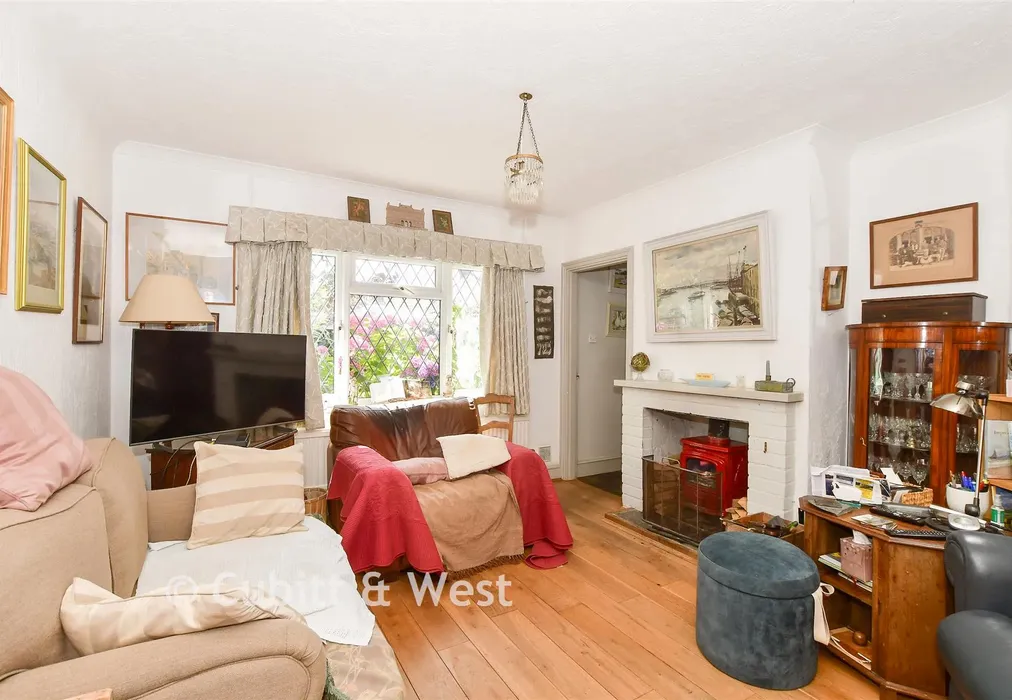 Living Room - Fairwarp, Uckfield, East Sussex - Wards of Kent