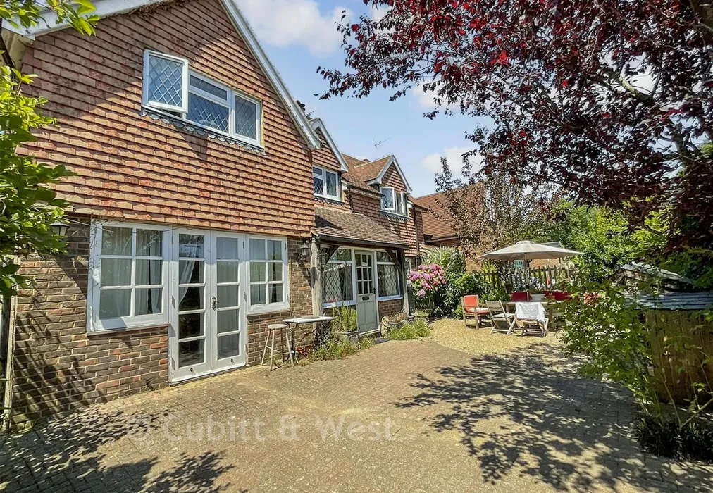 Front - Fairwarp, Uckfield, East Sussex - Wards of Kent