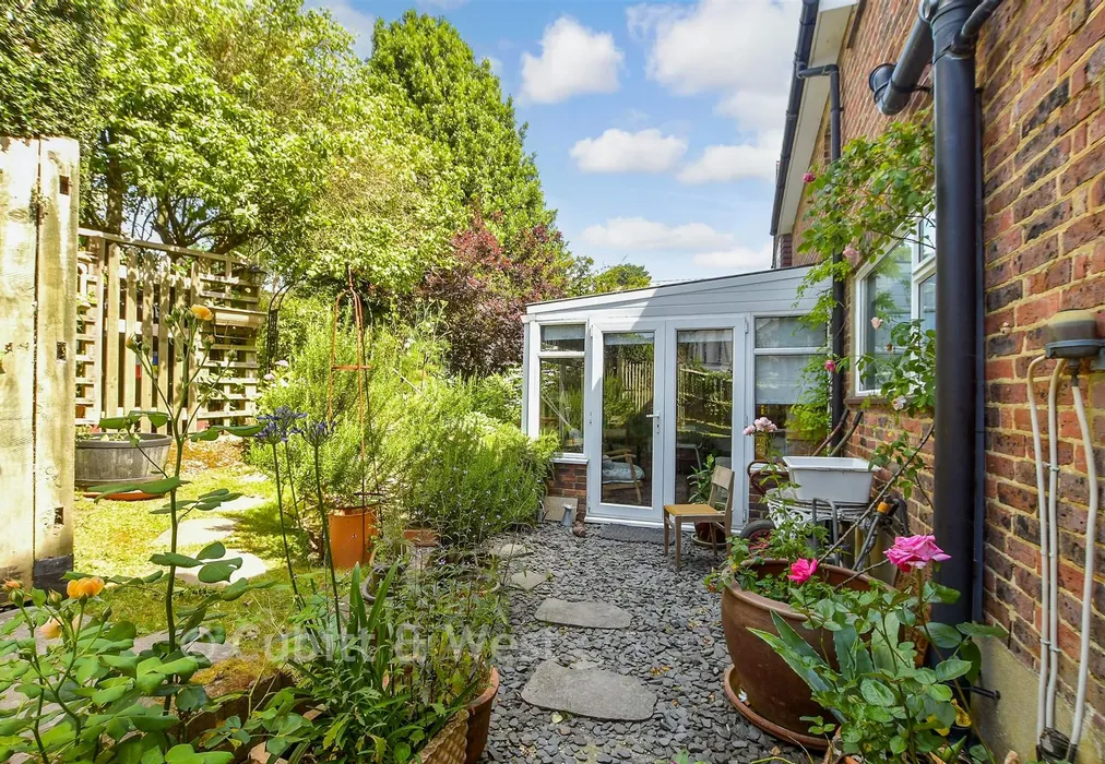Rear Garden - Fairwarp, Uckfield, East Sussex - Wards of Kent