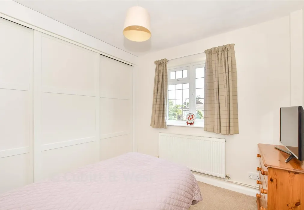 Bedroom 3 - Linden Avenue, East Grinstead, West Sussex - Wards of Kent
