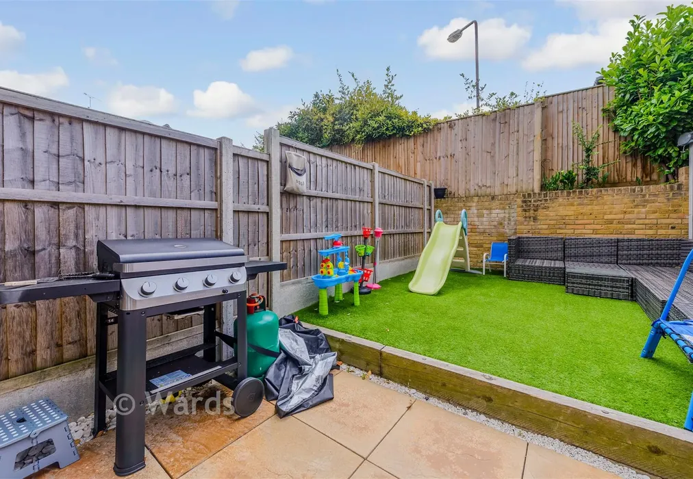 Rear Garden - John Street, Rochester, Kent - Wards of Kent