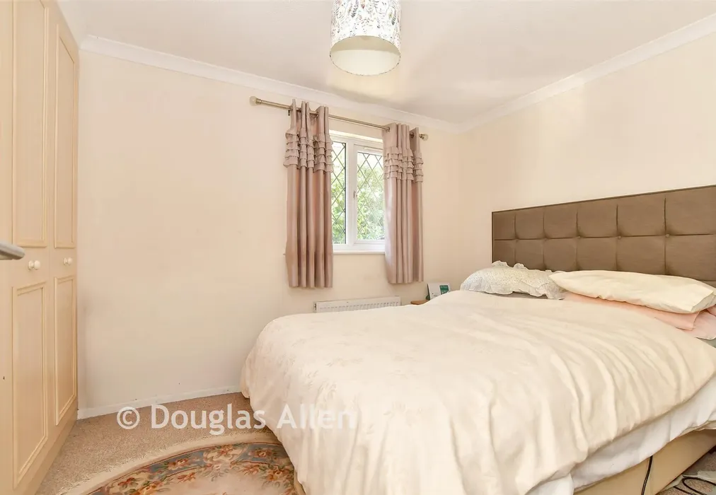 Bedroom 2 - Wellington Mews, Billericay, Essex - Wards of Kent