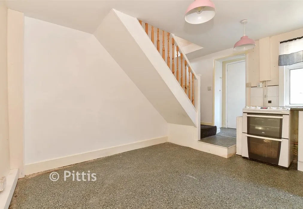 Kitchen/ Dining Room - Albert Street, Cowes, Isle of Wight - Wards of Kent
