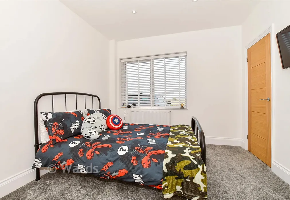 Bedroom 4 - The Parade, Greatstone, Kent - Wards of Kent