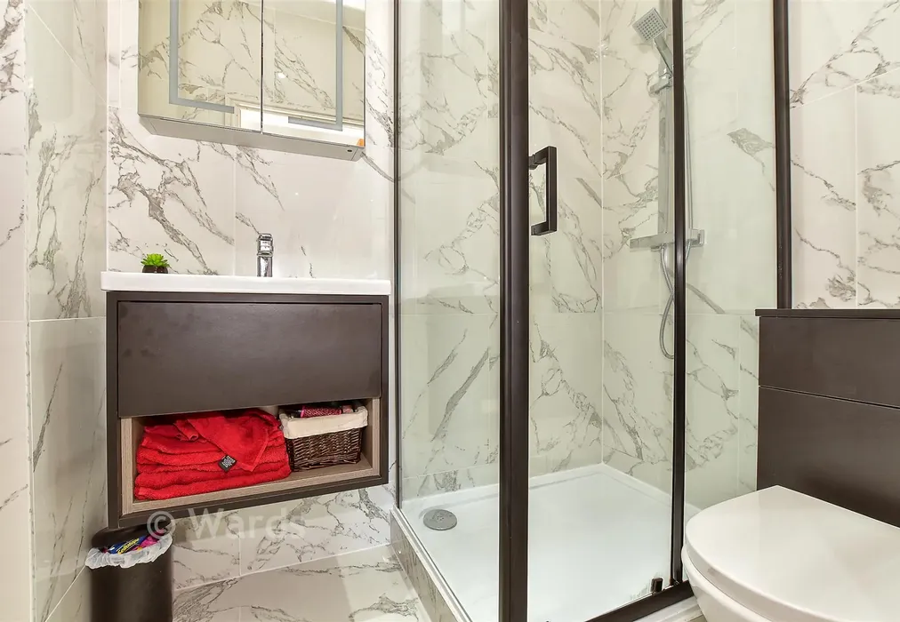 En-Suite Shower Room - The Parade, Greatstone, Kent - Wards of Kent