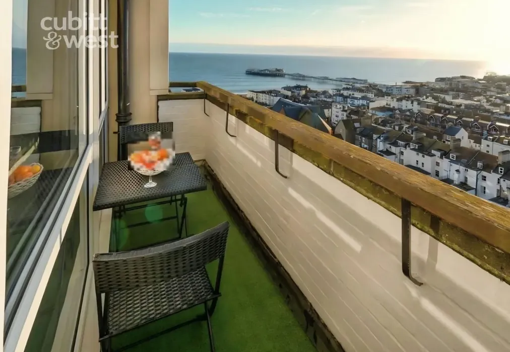 Balcony - Hereford Street, Brighton, BN2 - Wards of Kent