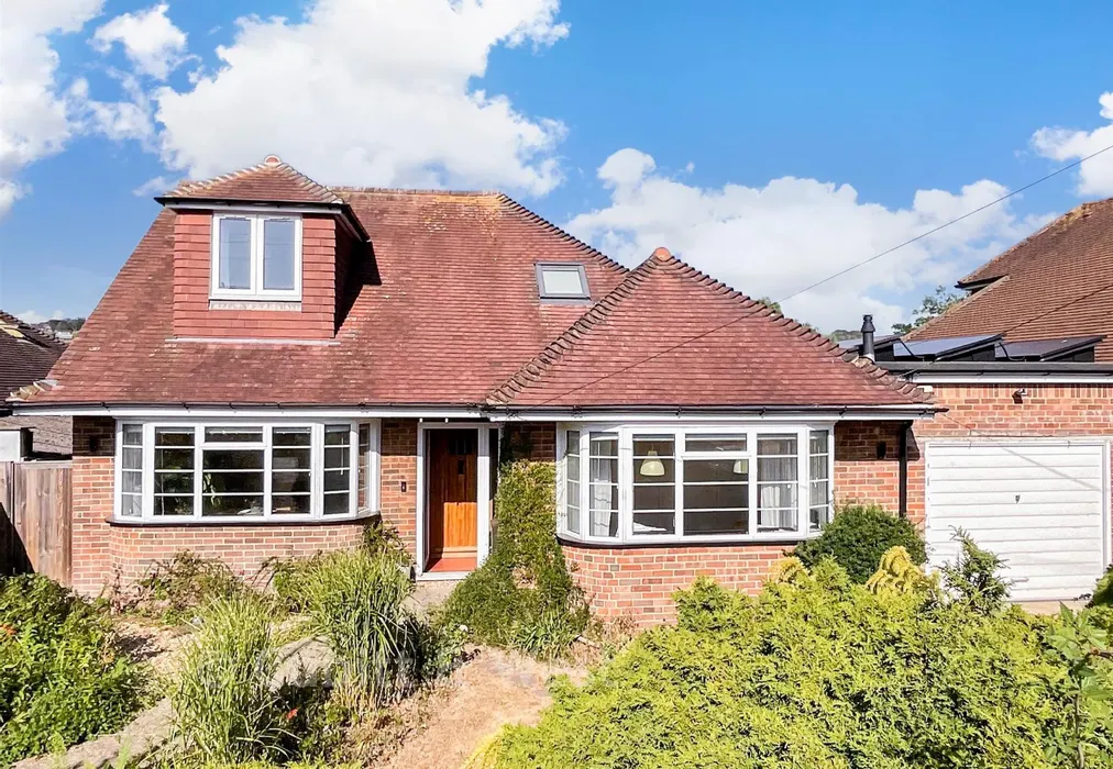 Front - Cissbury Gardens, Worthing, West Sussex - Wards of Kent
