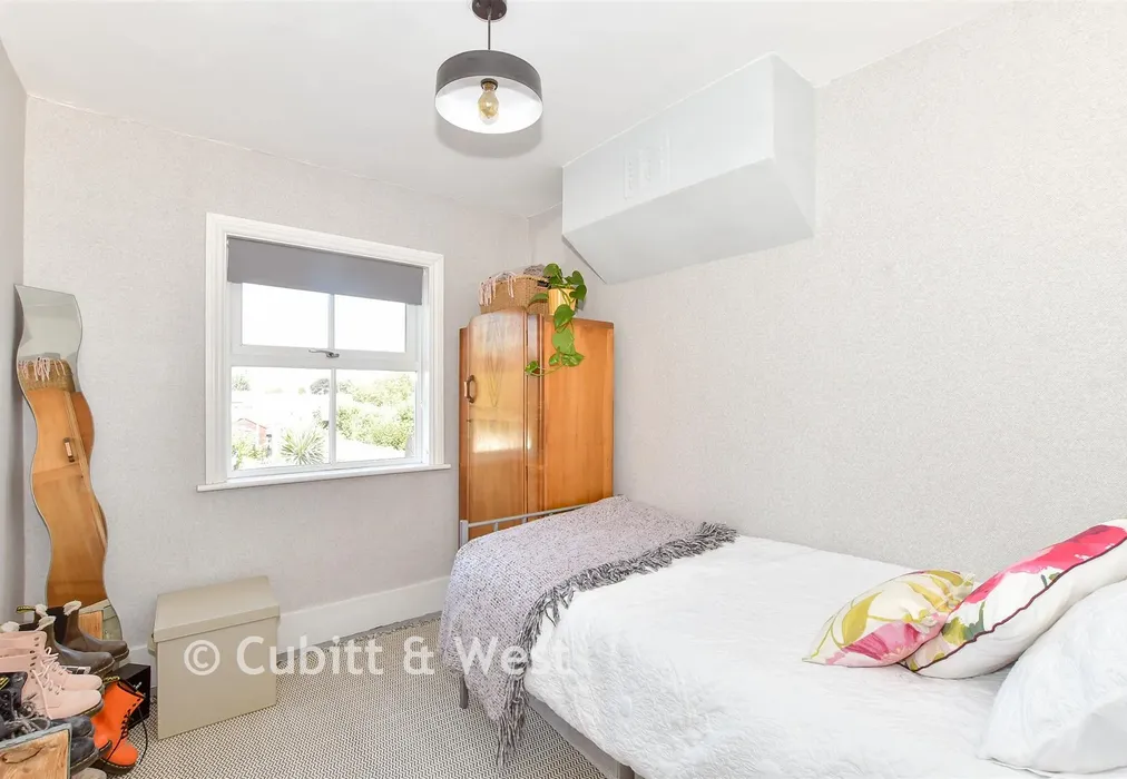 Bedroom 2 - Lyminster Road, Arundel, West Sussex - Wards of Kent