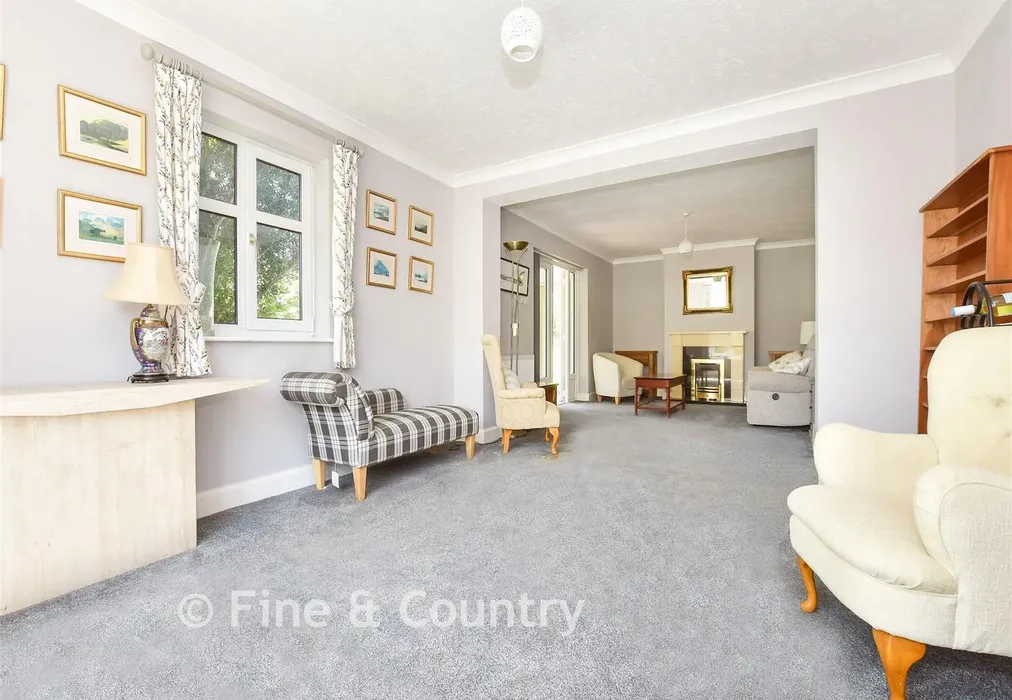 Lounge/ Diner - Richborough Road, Sandwich, Kent - Wards of Kent