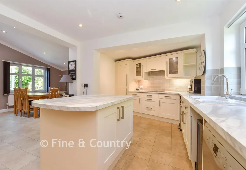 Kitchen/ Breakfast Room - Richborough Road, Sandwich, Kent - Wards of Kent