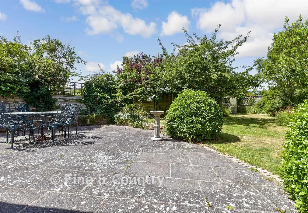 Patio / Decking - Richborough Road, Sandwich, Kent - Wards of Kent