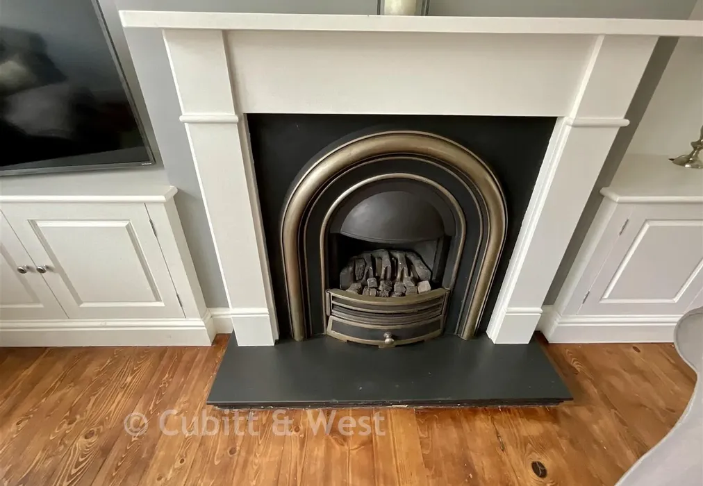 Internal Feature - Lesbourne Road, Reigate, Surrey - Wards of Kent