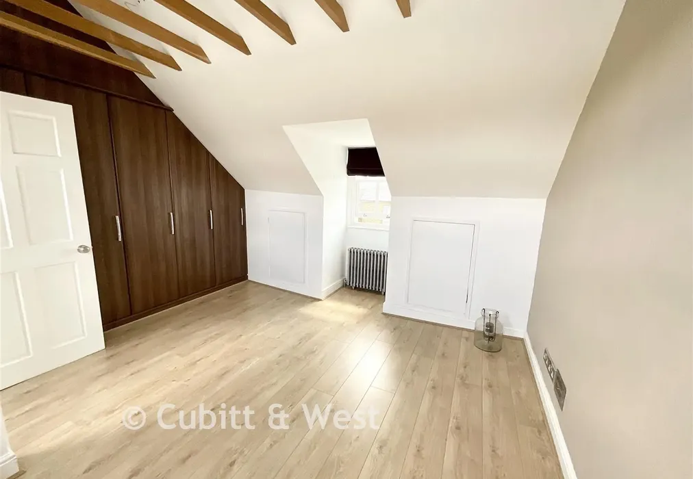 Loft - Lesbourne Road, Reigate, Surrey - Wards of Kent