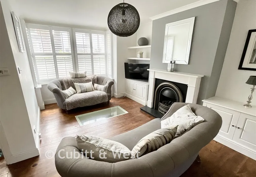Lounge - Lesbourne Road, Reigate, Surrey - Wards of Kent