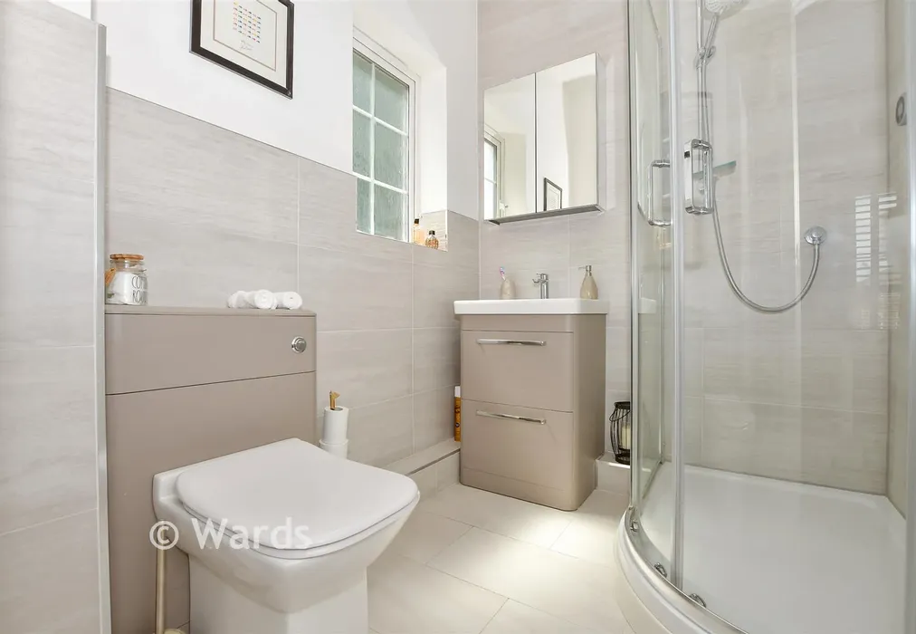 En-Suite Shower Room - Coriander Drive, Maidstone, Kent - Wards of Kent