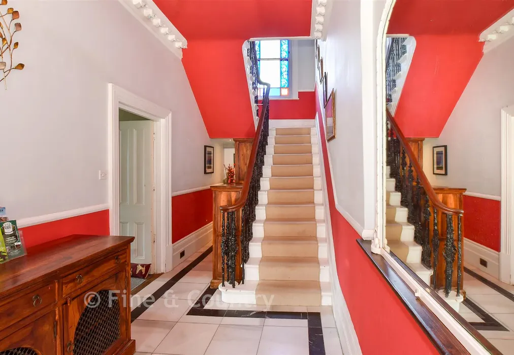 Internal Lifestyle Photograph - Clevelands Road, Wroxall, Ventnor, Isle of Wight - Wards of Kent