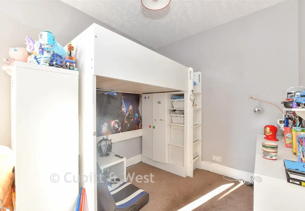 Bedroom 2 - Hollam Road, Southsea, Hampshire - Wards of Kent
