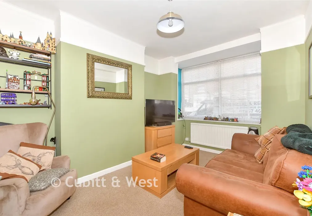 Lounge - Hollam Road, Southsea, Hampshire - Wards of Kent