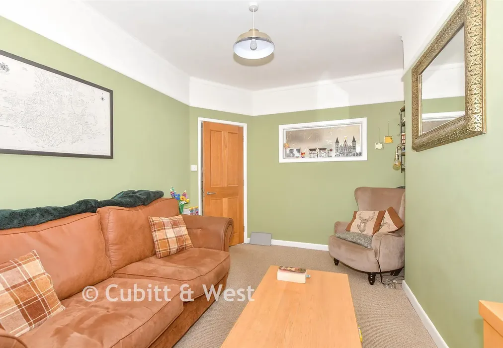 Lounge - Hollam Road, Southsea, Hampshire - Wards of Kent
