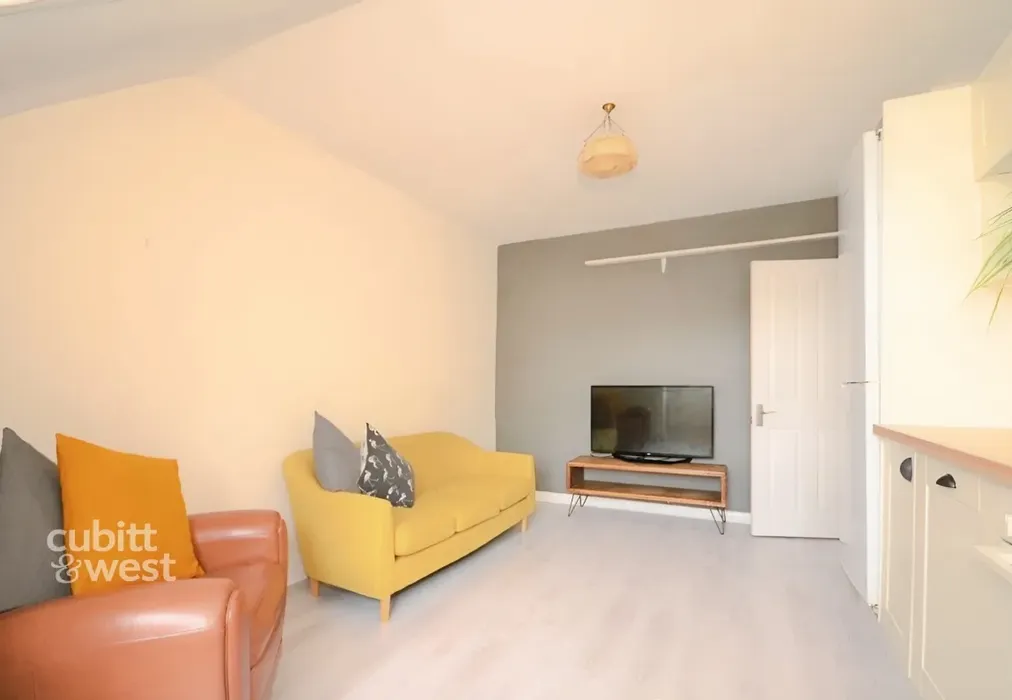 bc7a65e0-2a 20 28... - York Grove, Brighton, BN1 - Wards of Kent
