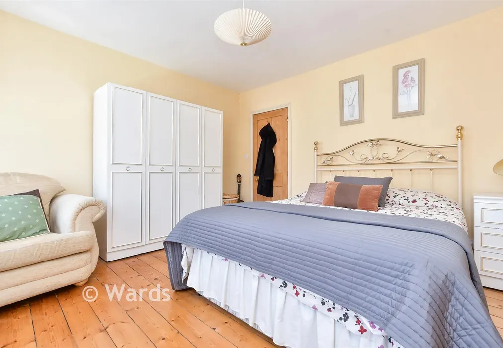 Bedroom 1 - Beacon Road, Broadstairs, Kent - Wards of Kent