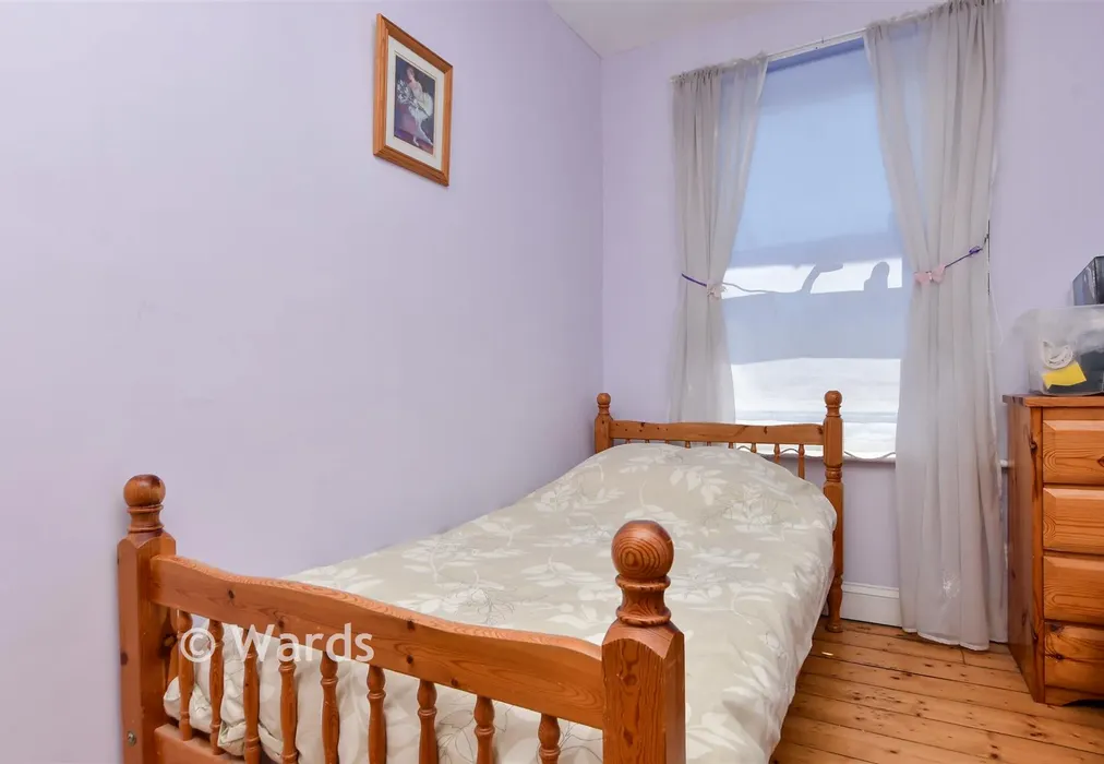 Bedroom 2 - Beacon Road, Broadstairs, Kent - Wards of Kent