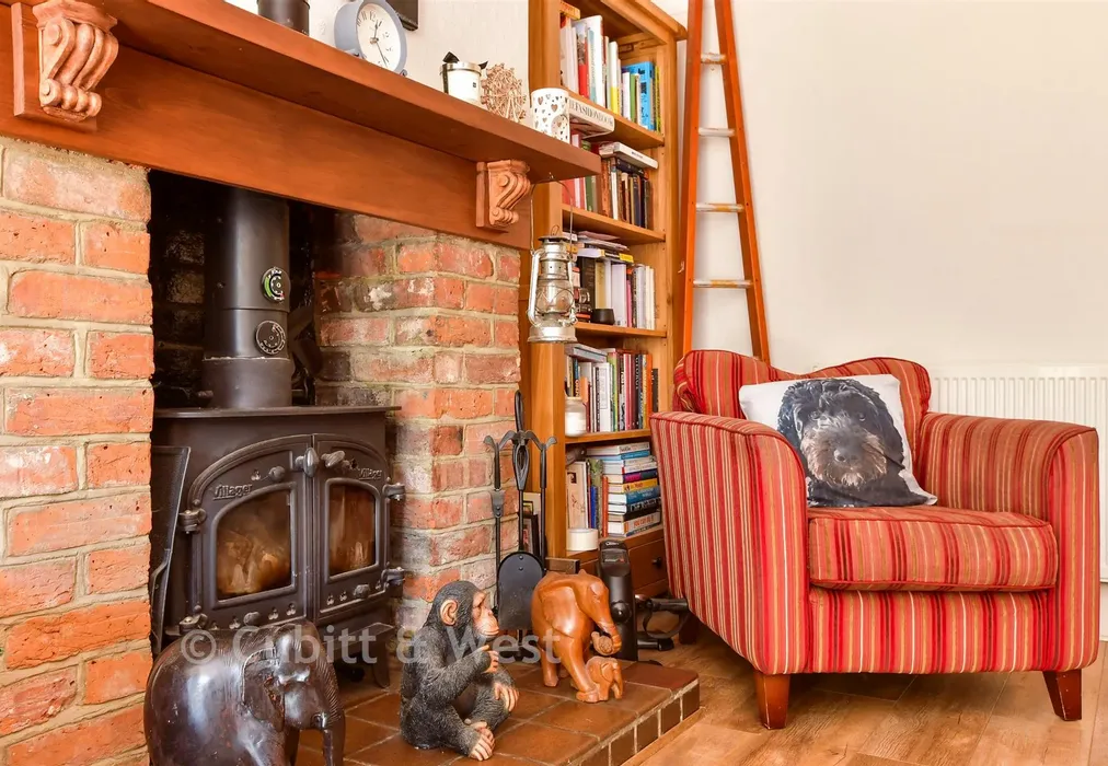 Internal Lifestyle Photograph - Worthing Road, Rustington, West Sussex - Wards of Kent
