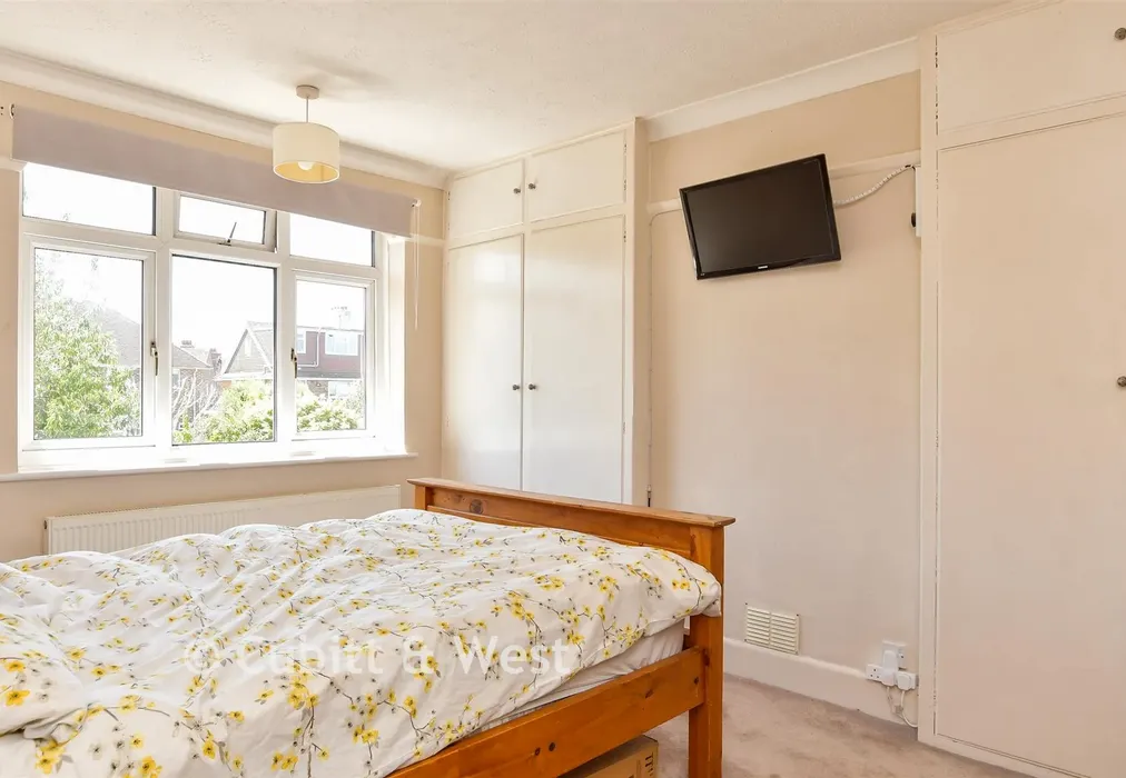 Bedroom 3 - Worthing Road, Rustington, West Sussex - Wards of Kent