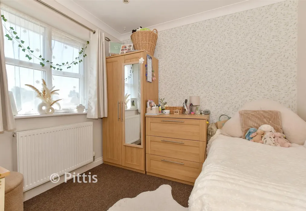 Bedroom 2 - Summerhill Close, Sandown, Isle of Wight - Wards of Kent