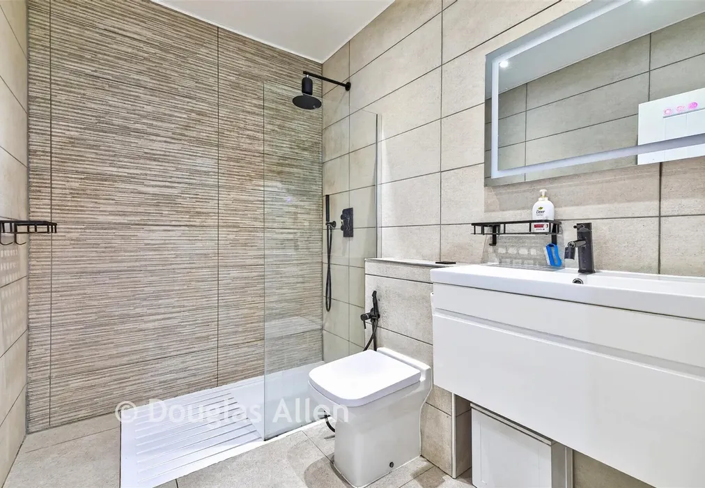 Shower Room - Caterham Avenue, Ilford, Essex - Wards of Kent