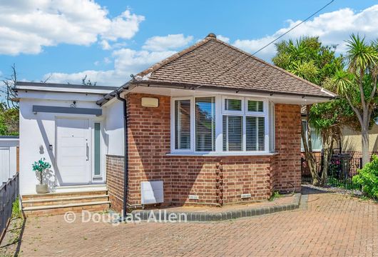 Caterham Avenue, Ilford, Essex - Wards of Kent