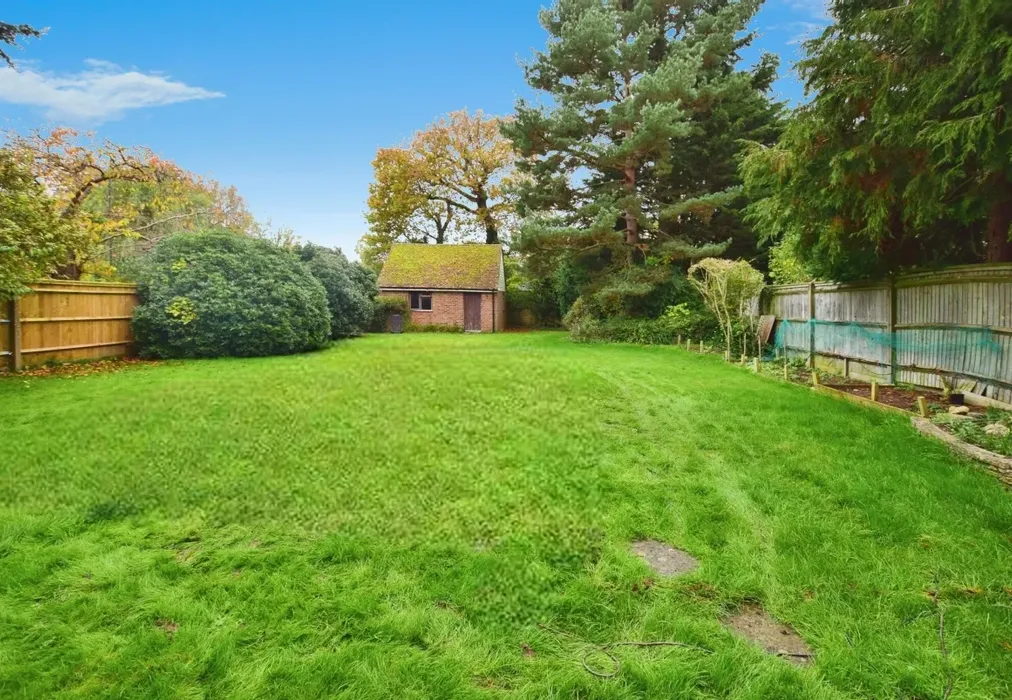 editedimage-b3b87... - Hitherwood Cranleigh GU6 - Wards of Kent