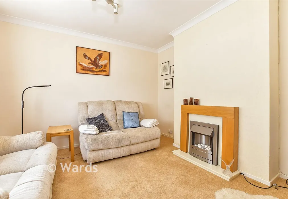 Lounge - Station Road, New Romney, Kent - Wards of Kent