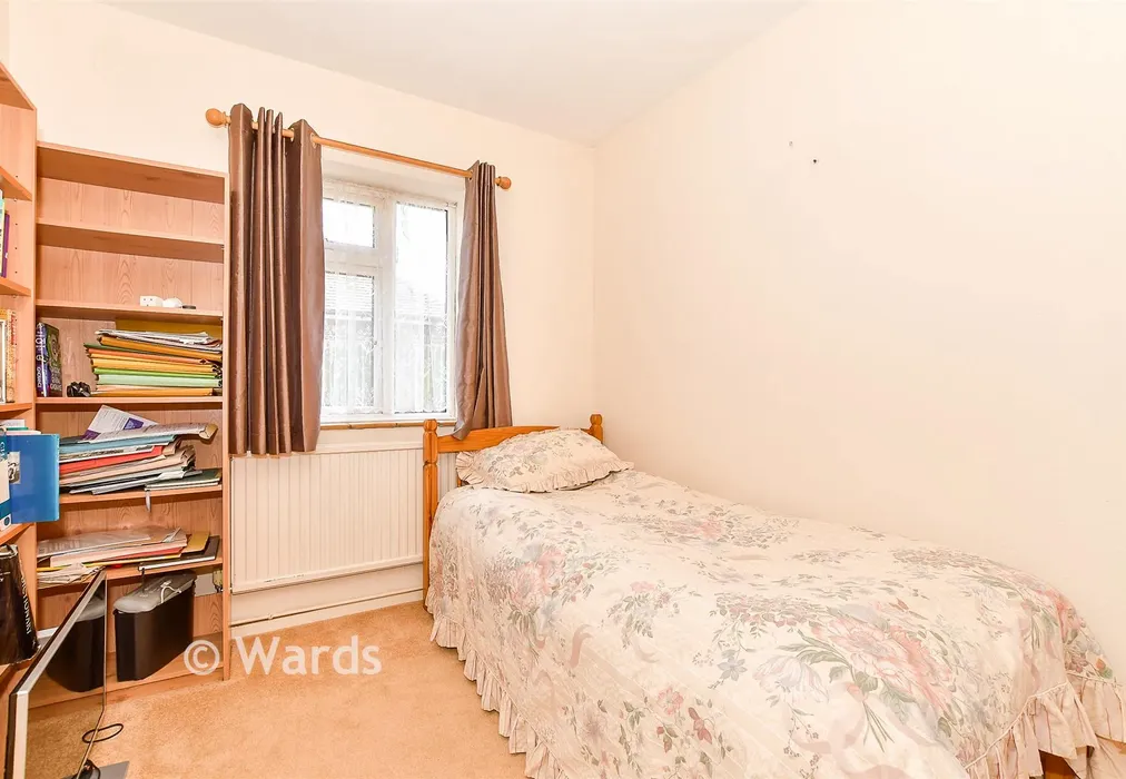 Bedroom 3 - Station Road, New Romney, Kent - Wards of Kent