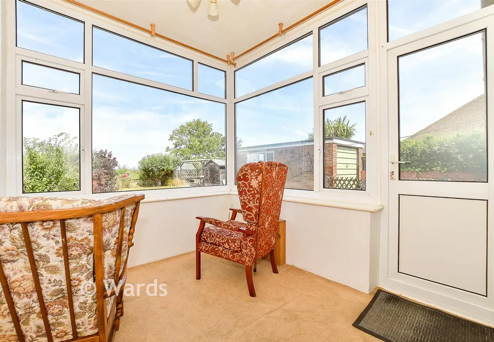 Garden Room - Station Road, New Romney, Kent - Wards of Kent