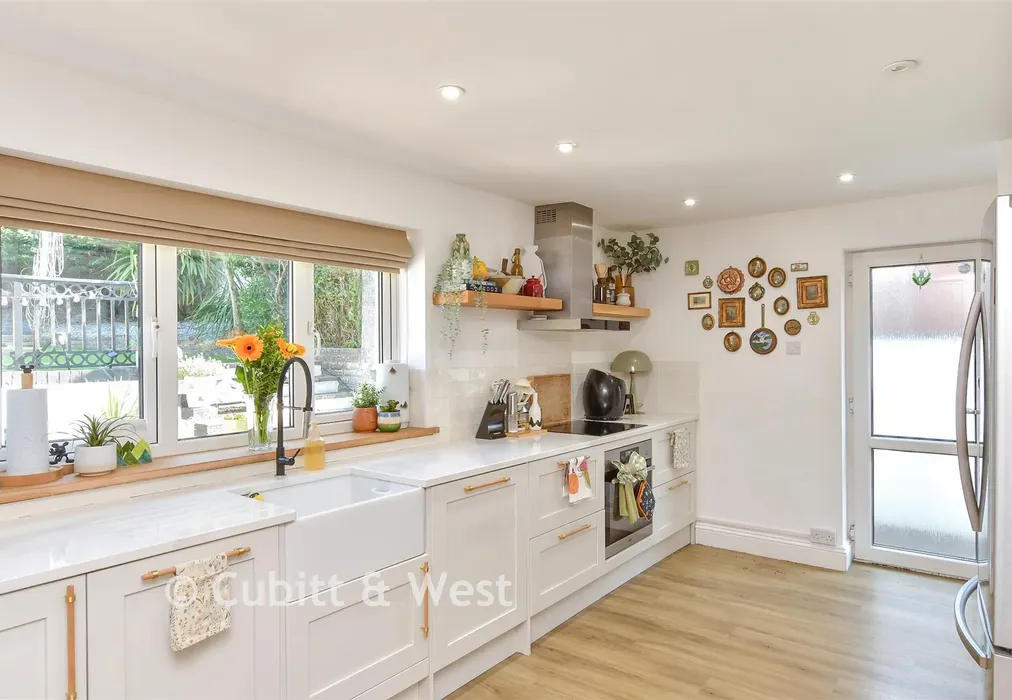 Kitchen - Balsdean Road, Woodingdean, Brighton, East Sussex - Wards of Kent