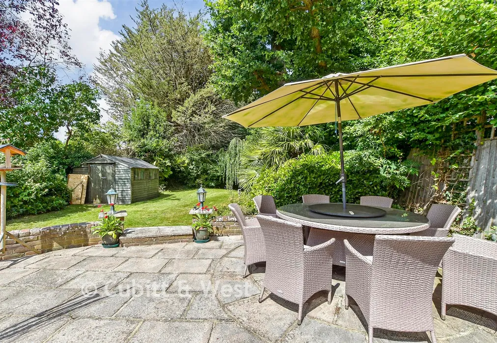 Rear Garden - Mill Lane, Ashington, West Sussex - Wards of Kent