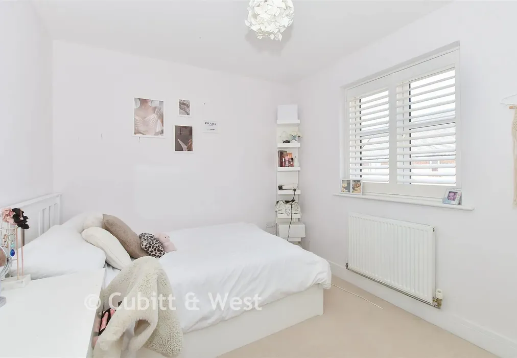 Bedroom 3 - Huntley Mews, Southwater, Horsham, West Sussex - Wards of Kent
