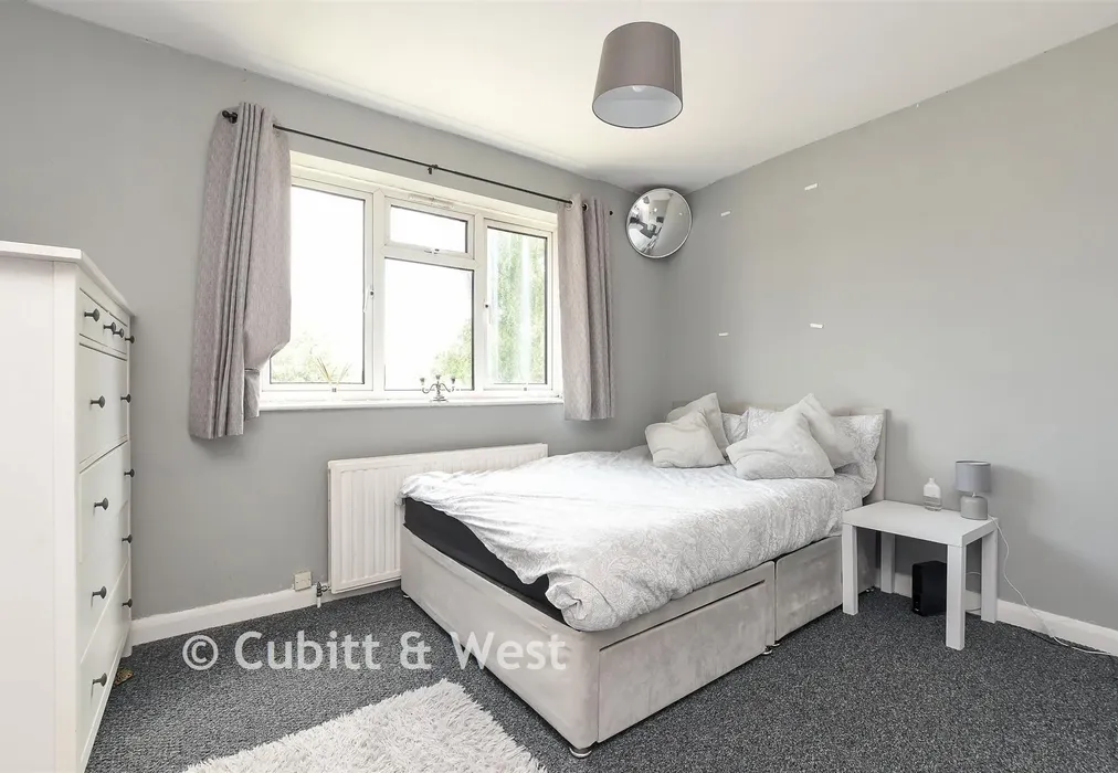 Bedroom 2 - Wakehams Green Drive, Crawley, West Sussex - Wards of Kent